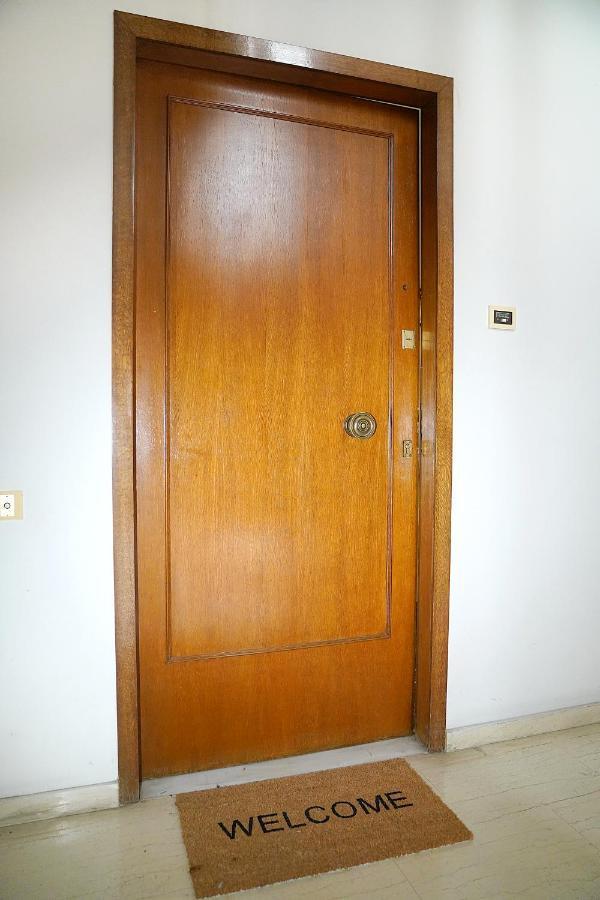70M2 Apartment 4 Mins From Athens Central Station! Exterior photo